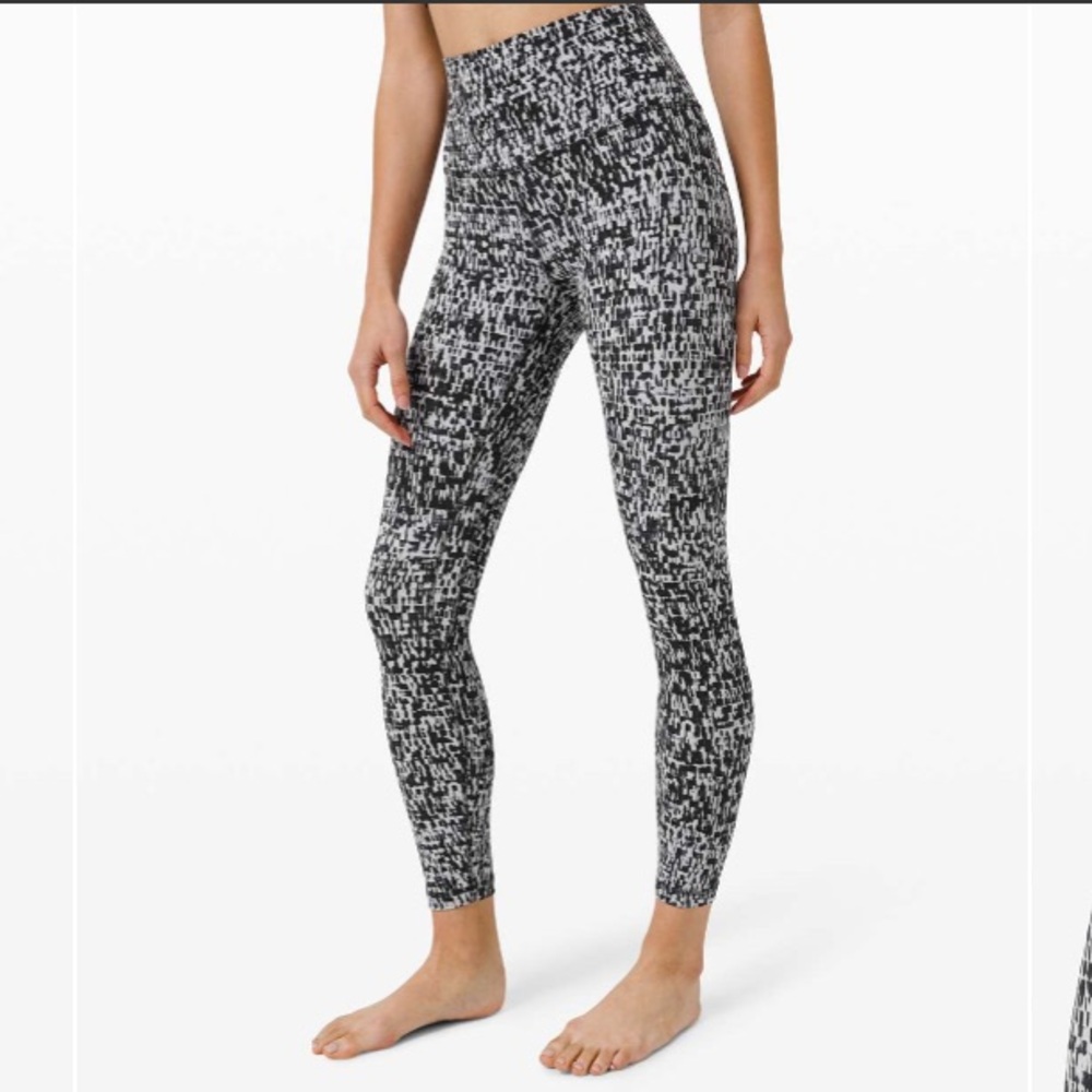 Lululemon align 25” leggings. Color: Urban Block Ice Grey Black size 4.